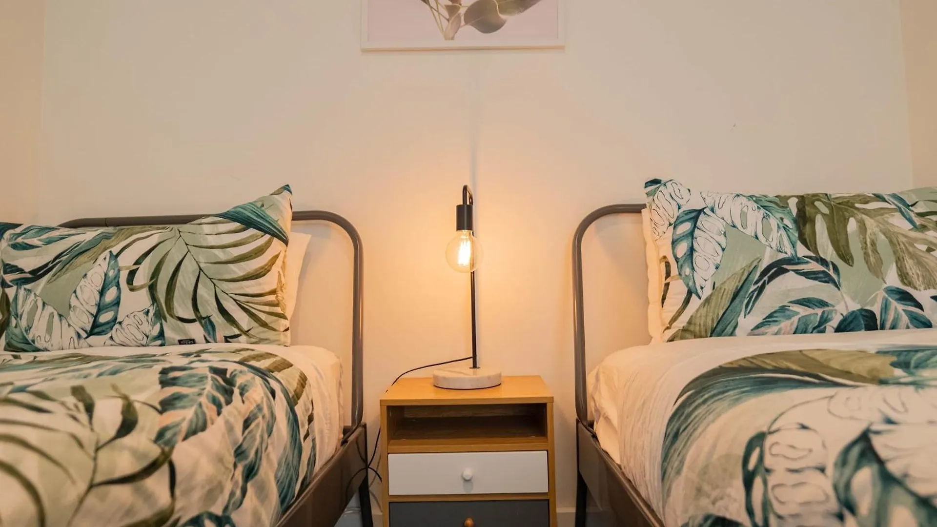 Apartment 2 Bedroom Family Business Friendly Cbd Anu Canberra